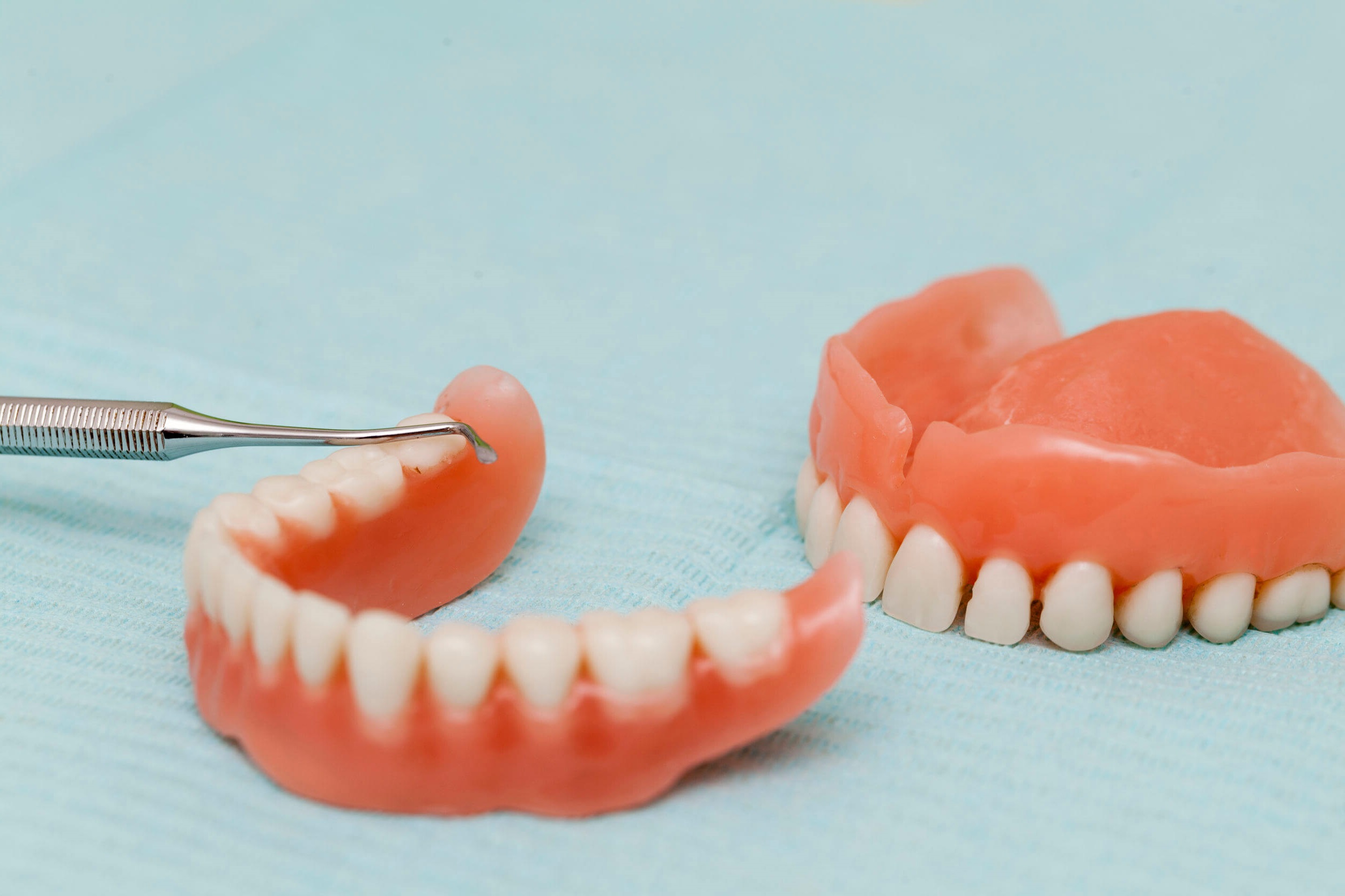 Implantología dental en Carabanchel - dentadura
