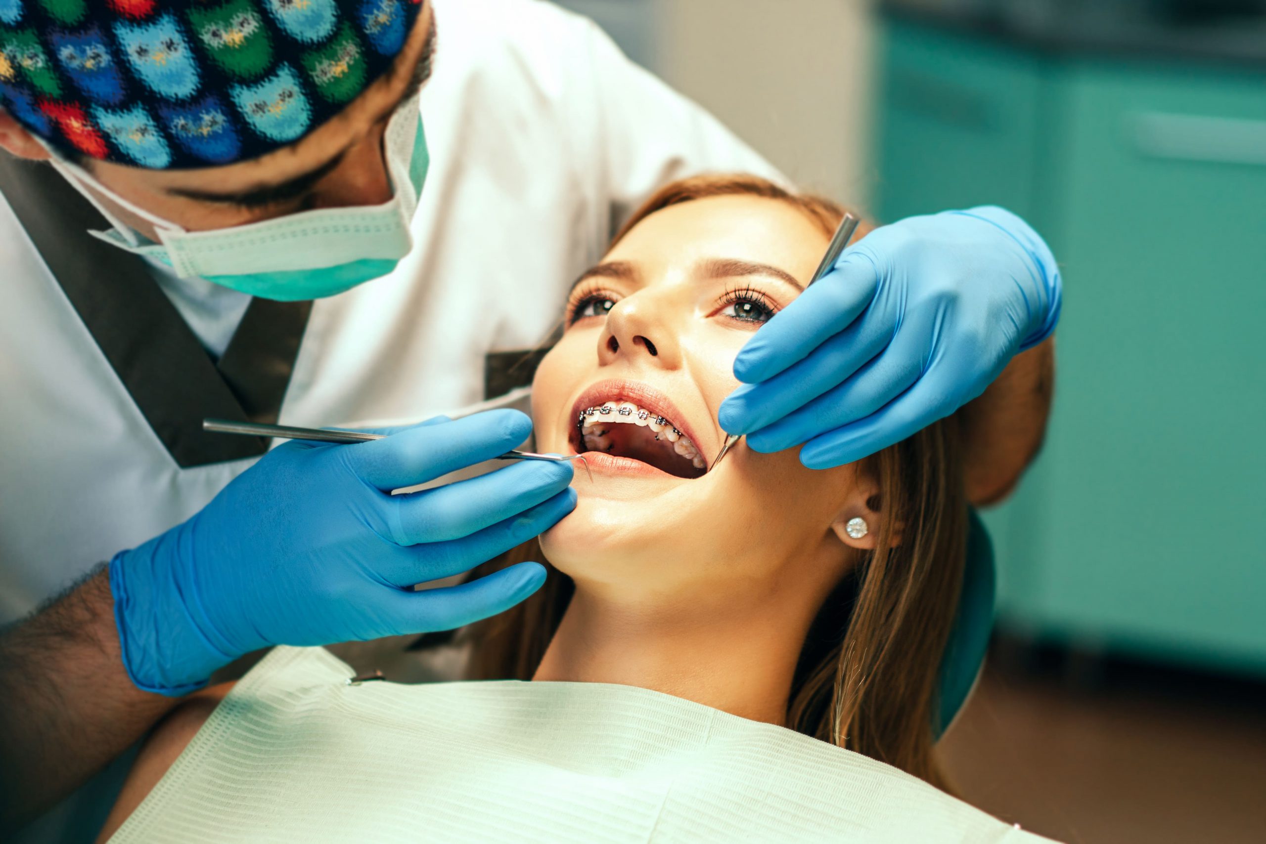 tratamiento de periodoncia en Carabanchel - revición de la ortodoncia