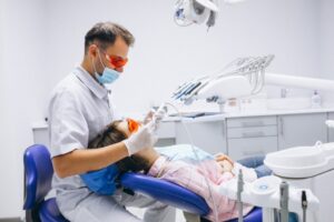 Clínica dental Carabanchel - Hombre