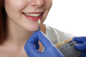 Implantes dentales en Carabanchel - sonrisa