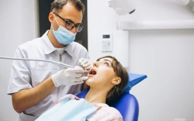 La importancia de las revisiones dentales regulares en las clínicas dentales